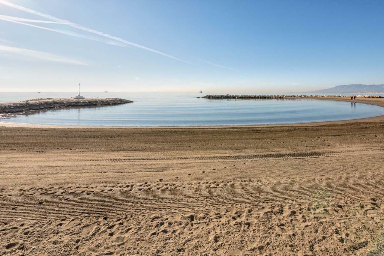 Holidays By The Sea Apartments Málaga Exteriör bild
