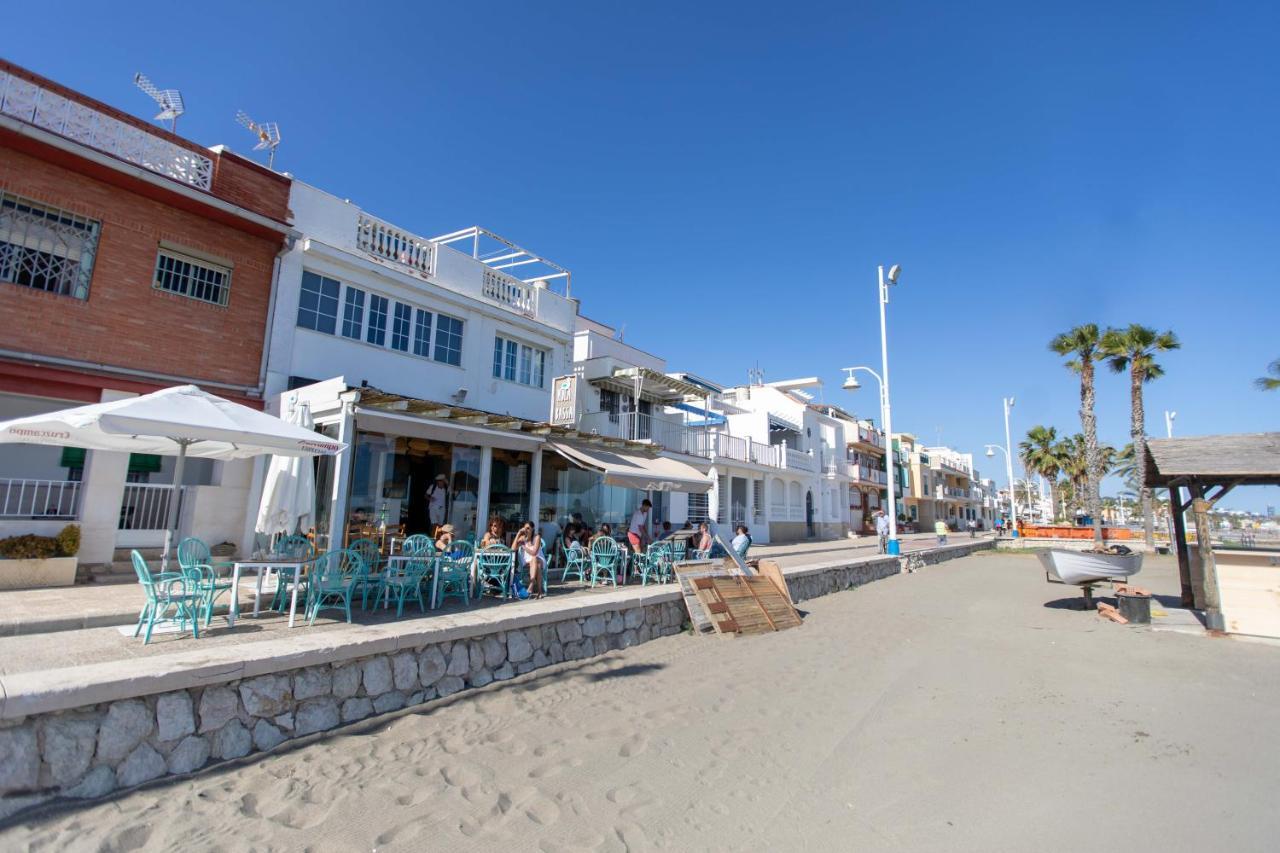 Holidays By The Sea Apartments Málaga Exteriör bild