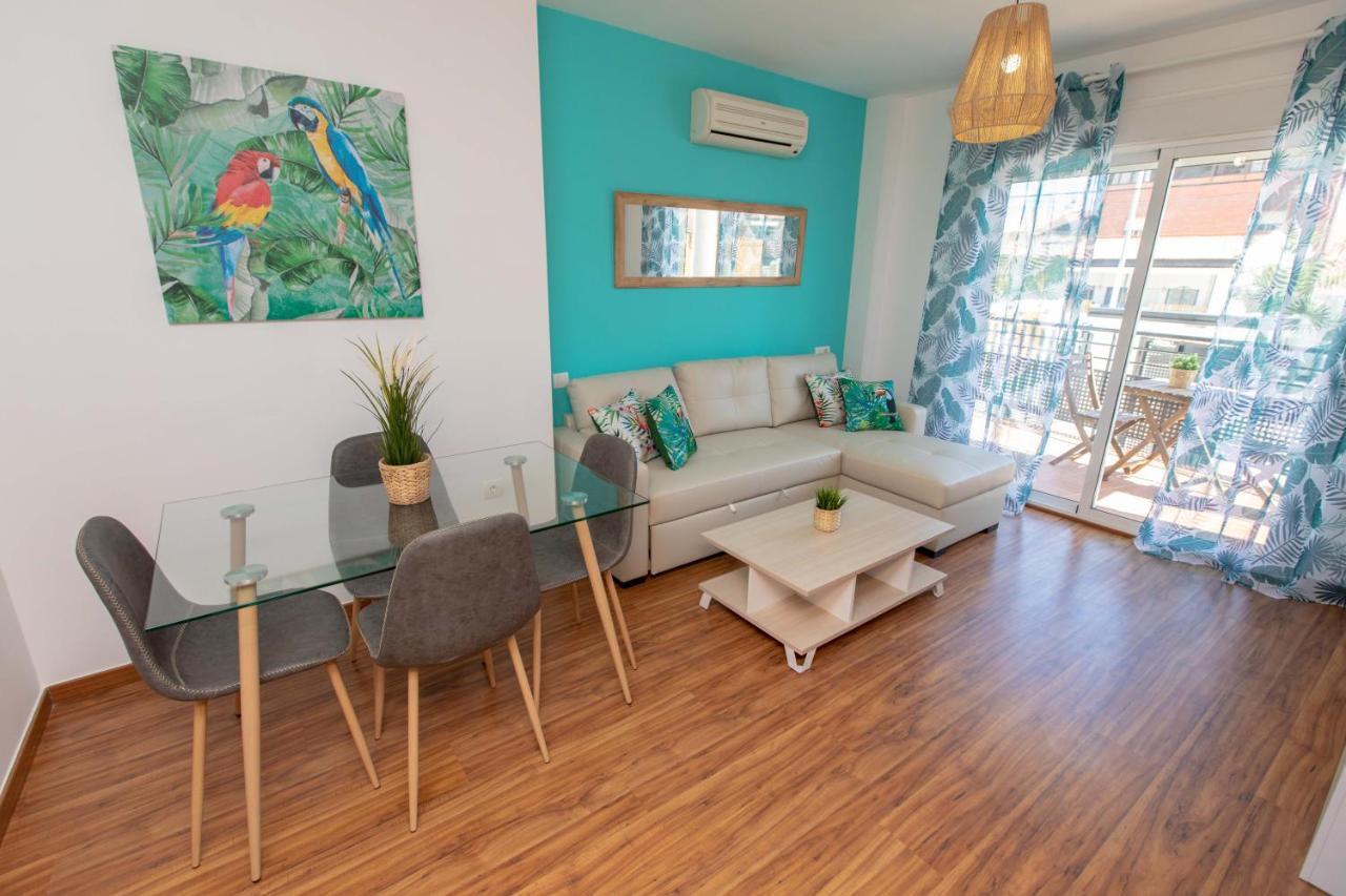 Holidays By The Sea Apartments Málaga Exteriör bild