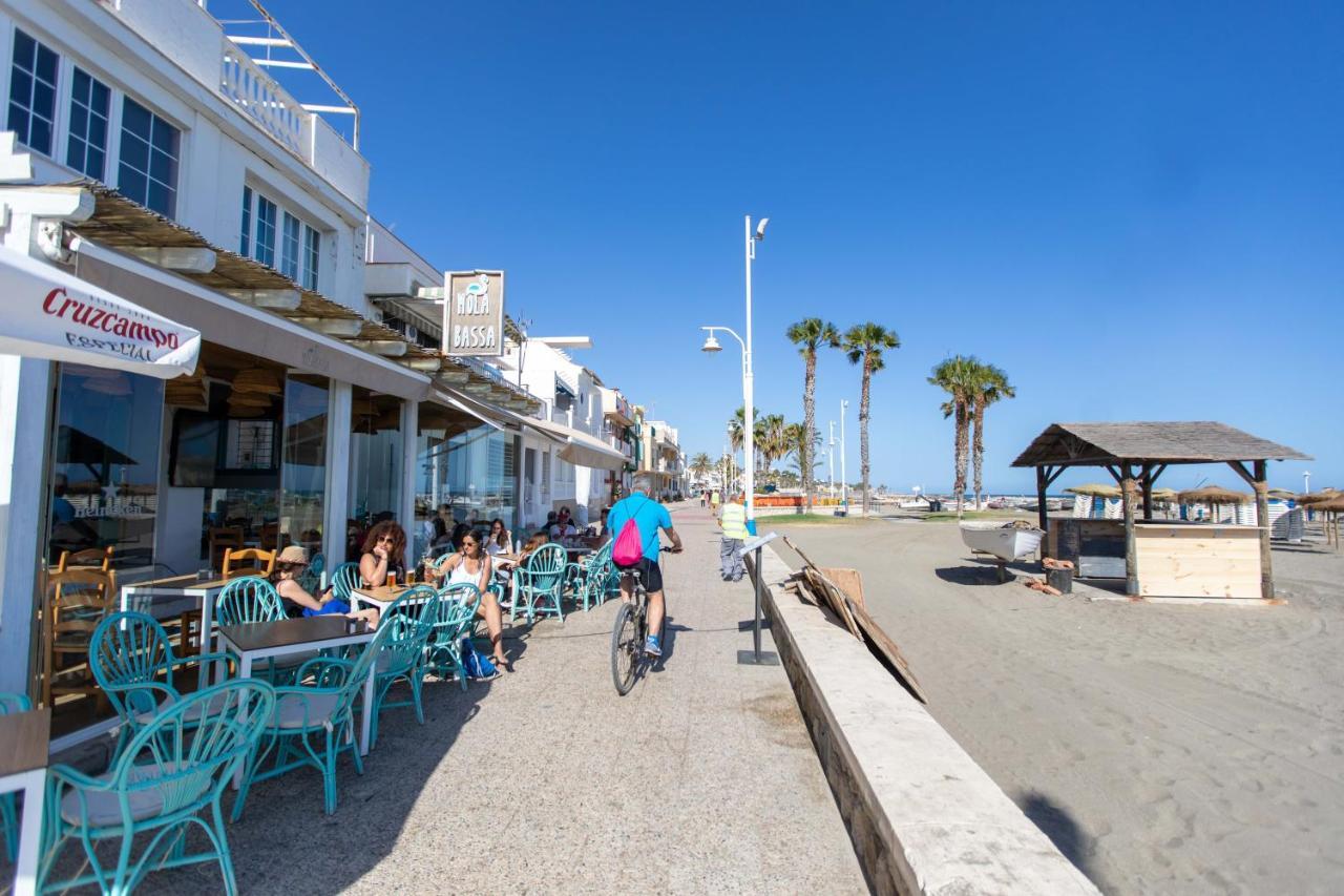 Holidays By The Sea Apartments Málaga Exteriör bild